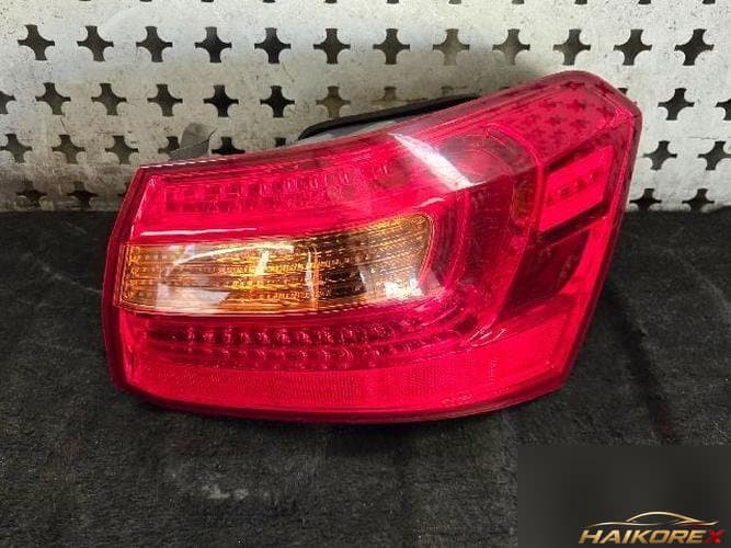 Kia K7 2010 — комбинированный фонарь задний правый