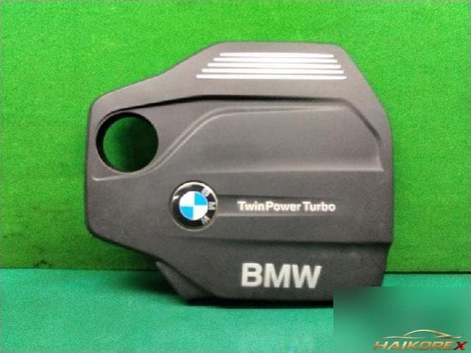 BMW 3 Series 2016 — крышка двигателя
