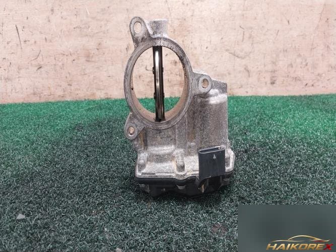 Mercedes-Benz E-Class 2017 — дроссельная заслонка