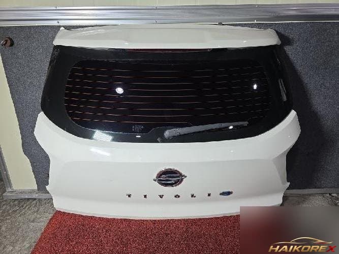 SsangYong Tivoli 2016 — крышка багажника