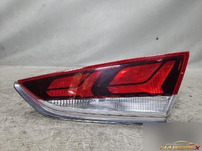 Hyundai Sonata 2019 — белая отделка багажника (подсветка багажника)