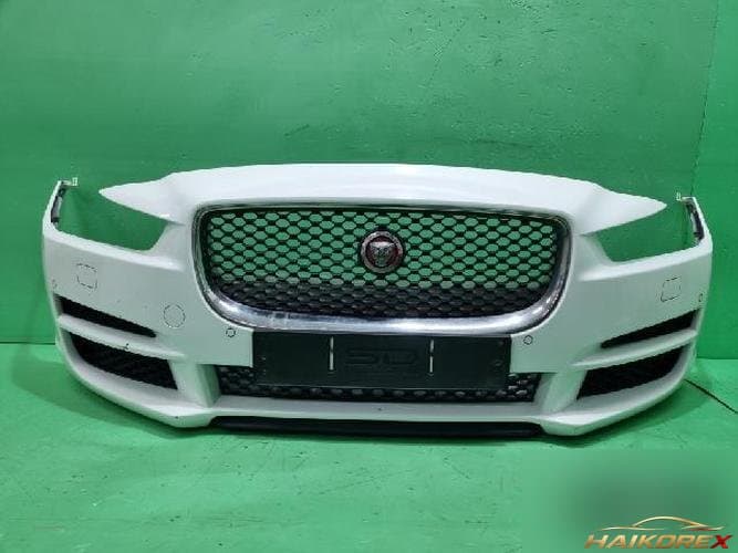 Jaguar XE 2016 — передний бампер