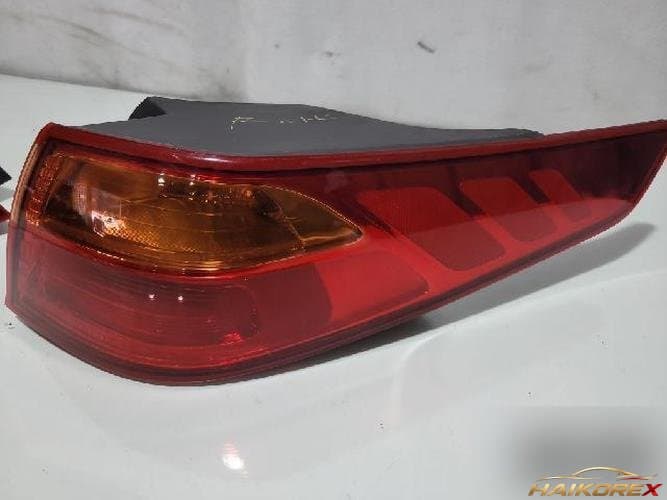 Kia K5 2014 — комбинационный фонарь задний правый