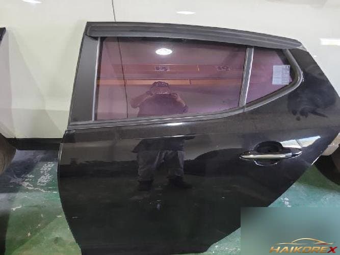 Kia K5 2014 — дверь задняя левая