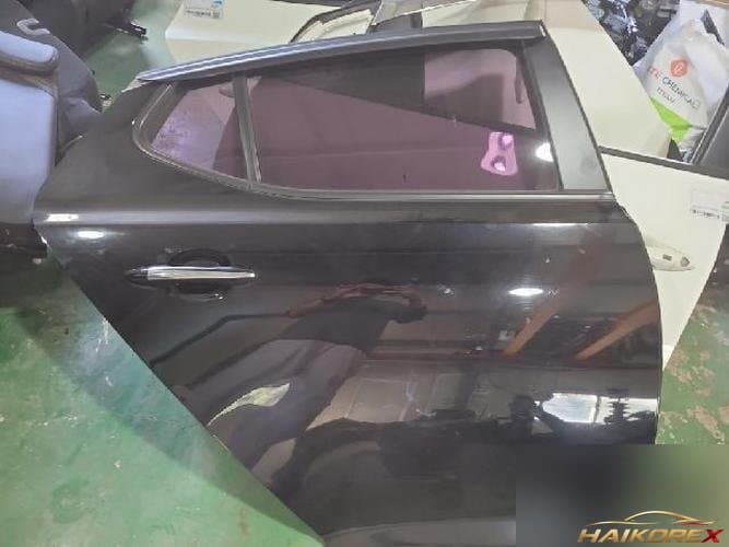 Kia K5 2014 — дверь задняя правая