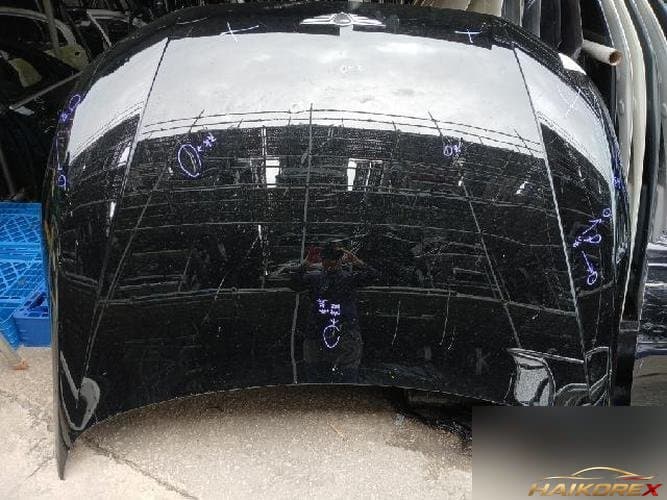 Genesis G90 2023 — капот