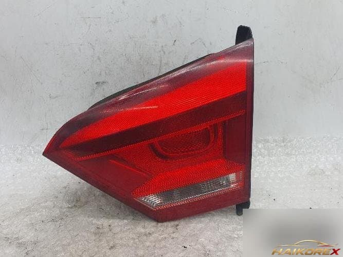 Volkswagen Passat 2013 — подсветка багажника