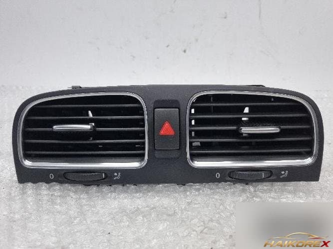 Volkswagen Golf 2011 — дефлектор воздуховода передний центральный