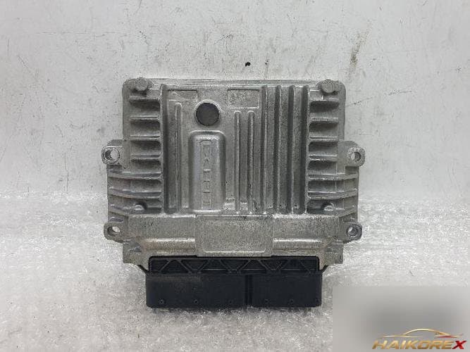 Блок управления двигателем ECU A6645408732