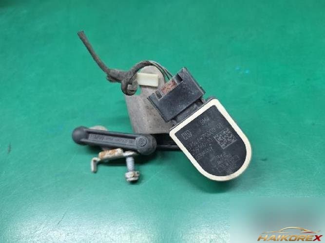 Датчик высоты подвески левый