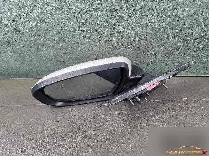Боковое зеркало левое