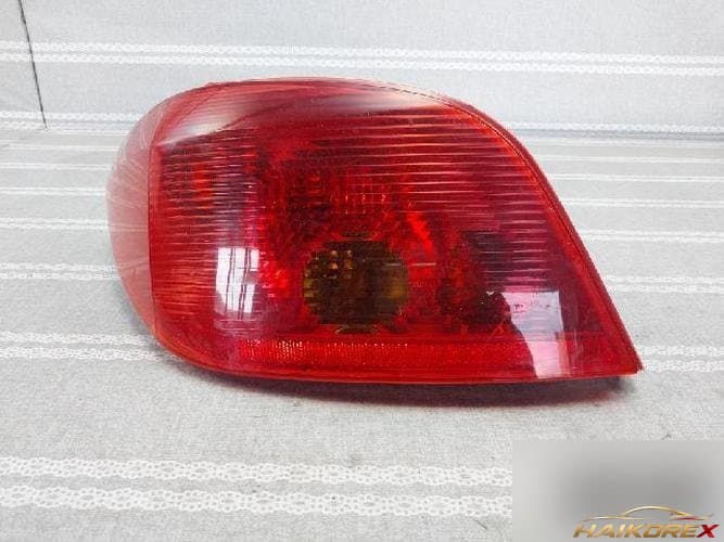 Peugeot 307 2003 — фонарь задний левый (в сборе)