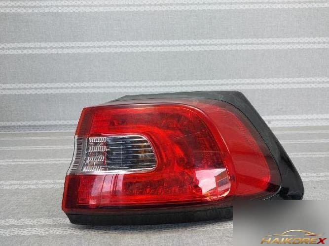 Jeep Grand Cherokee 2015 — комбинированный фонарь задний правый
