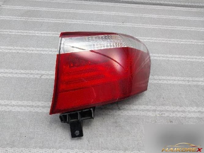 Lexus LS 2007 — комбинированный фонарь задний правый (LED + обычные лампы)