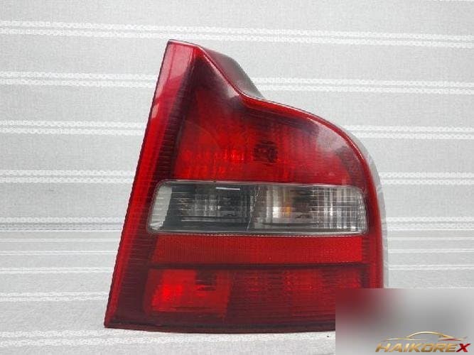 Volvo S80 2001 — задний комбинированный фонарь правый (пассажирский)