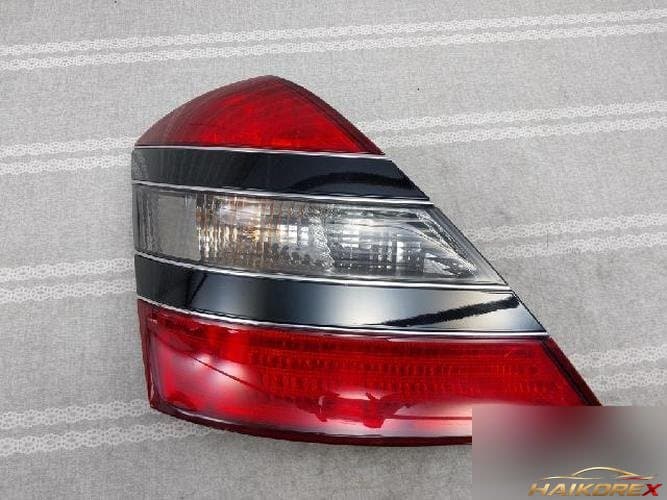 Mercedes-Benz S-Class 2006 — фонарь задний левый A221 820 0164 1