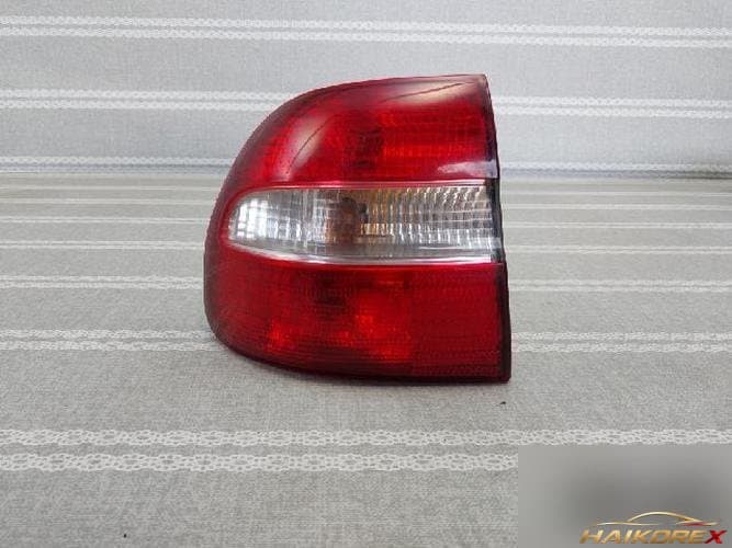 Volvo S90 2001 — комбинированный фонарь задний (левый)