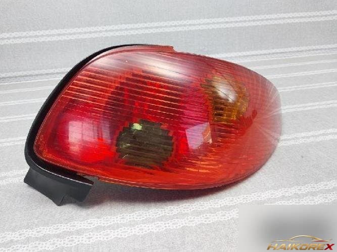 Peugeot 206 2004 — фонарь задний комбинированный правый (пассажирский) 2