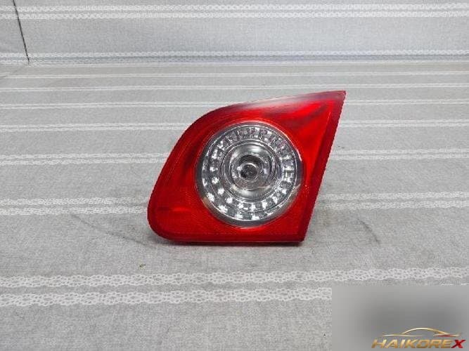 Volkswagen Passat 2007 — подсветка багажника