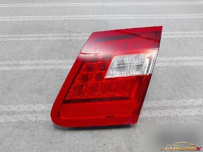 Mercedes-Benz E-класс 2011 — задняя четвёрка (крышка багажника) A2129060458