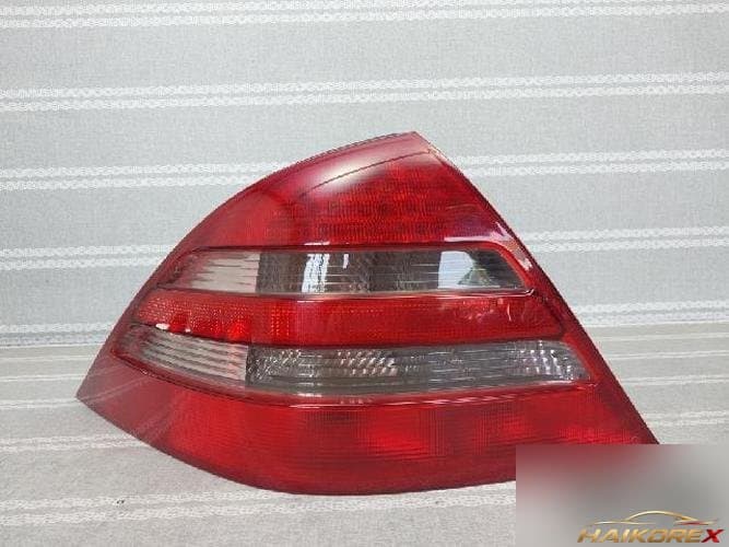 Mercedes-Benz S-Class 2003 — комбинированный фонарь задний левый (водительский) A215 820 01 64