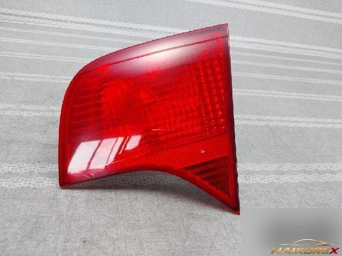 Audi A4 2007 — крышка багажника