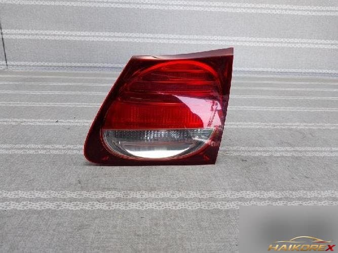 Lexus GS 2005 — задний фонарь в крышку багажника