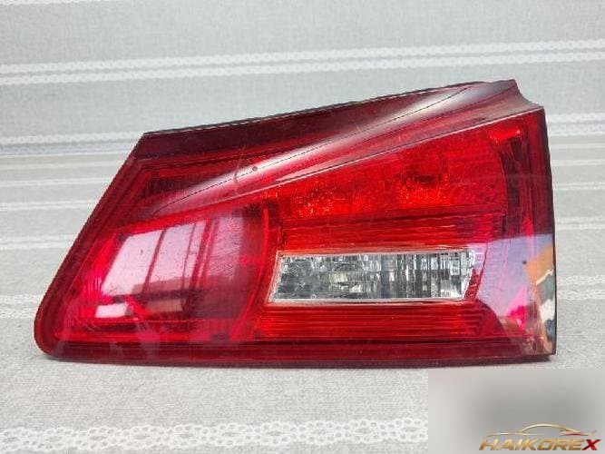 Lexus IS 2006 — задний фонарь (багажника) 1