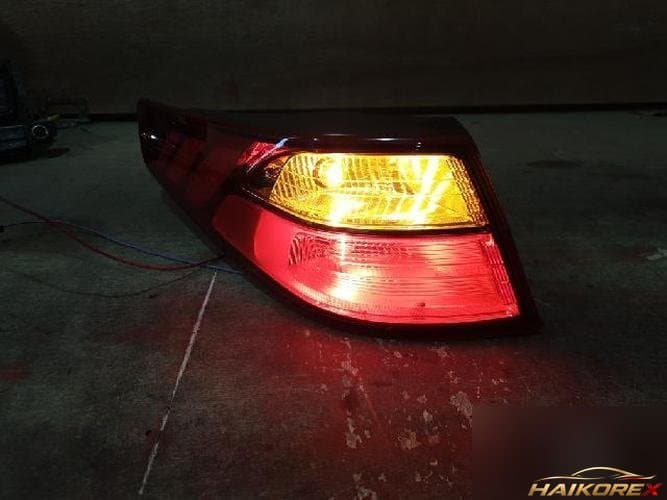 Kia K5 2014 — фонарь задний левый наружный 92401-2T500