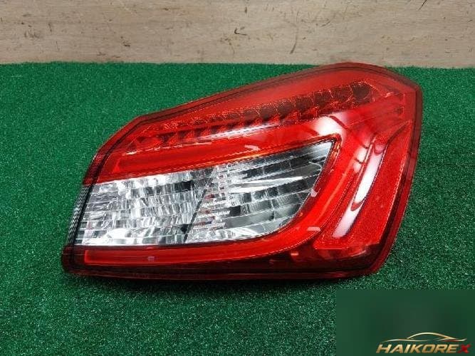 Maserati Ghibli 2016 — комбинированный фонарь задний правый (пассажирский) 06701071480