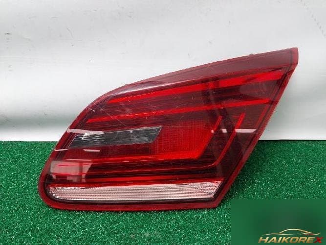 Volkswagen Passat 2012 — фонарь багажника (белый финишер) 3C8 945 308 P