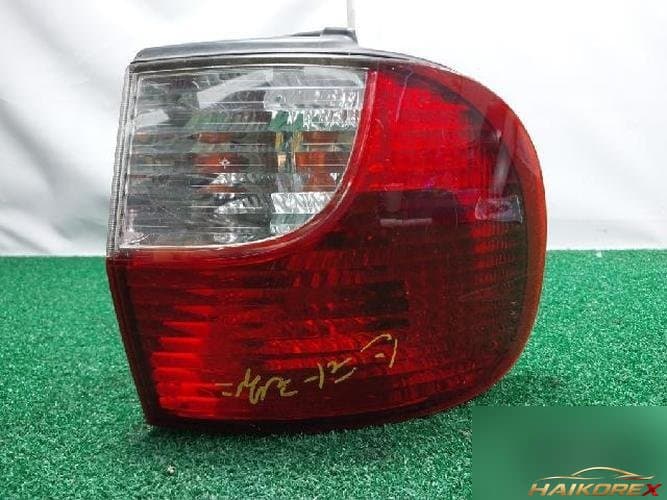 Hyundai Starex 2001 — фонарь задний комбинированный правый (92402-4A5)