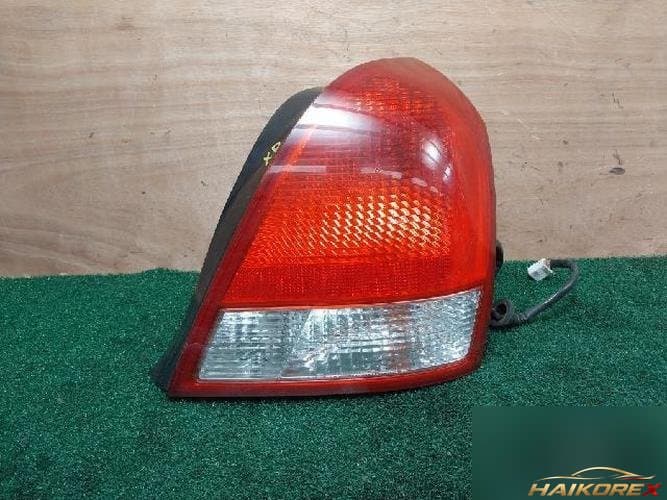 Hyundai Avante 2001 — фонарь задний комбинированный правый 92402-2D0