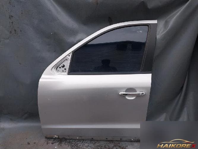 Hyundai Santa Fe 2009 — дверь передняя левая