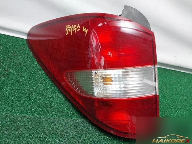 KG Mobility Rodius 2005 — комбинированный фонарь задний левый (водительский) 83601-21 3