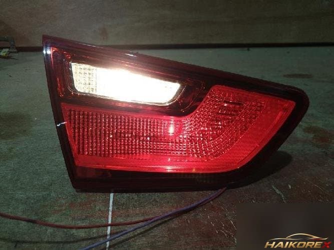 Kia K5 2014 — фонарь задний внутренний левый 92403-2T500