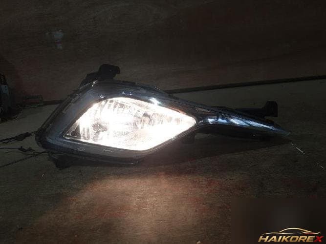 Hyundai Sonata 2013 — противотуманная фара правая 92202-3S210