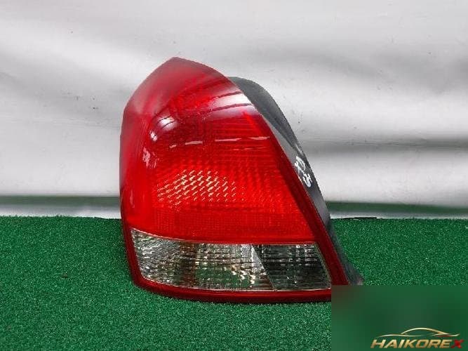 Hyundai Avante 2001 — задний фонарь левый