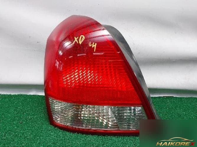 Hyundai Avante 2002 — фонарь задний левый наружный
