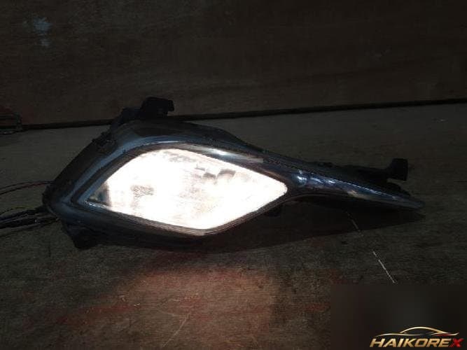 Hyundai Sonata 2013 — противотуманная фара правая 92202-3S210
