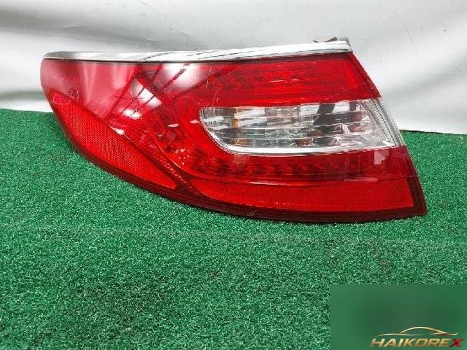 Hyundai Grandeur 2015 — комбинированный фонарь задний левый