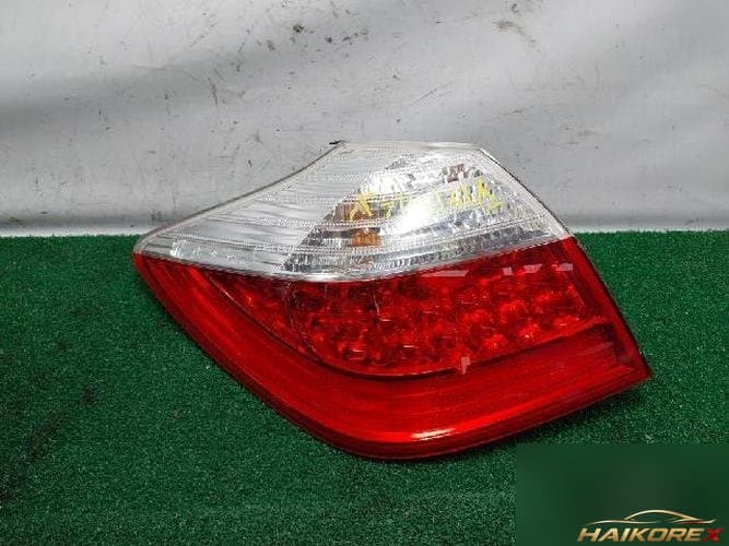 Hyundai Genesis 2011 — фонарь задний левый (комбинированный)
