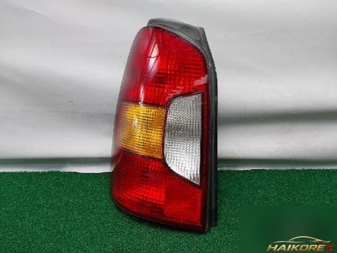 Hyundai Trajet 2003 — комбинированный фонарь задний левый (водительский) 924013A000