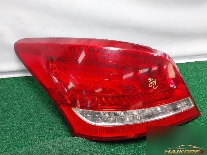 Hyundai Equus 2012 — комбинированный фонарь задний (левый, водительский) 92401-3N010