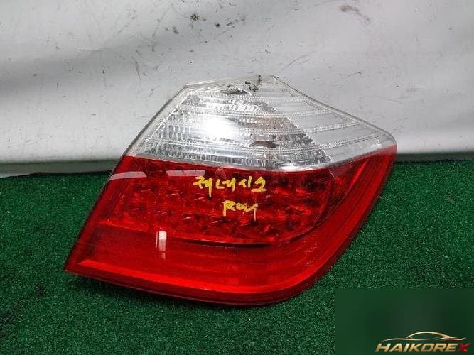 Hyundai Genesis 2009 — комбинированный фонарь задний правый 92402-3M0 3