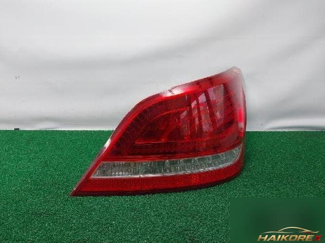 Hyundai Equus 2010 — задний комбинированный фонарь правый (пассажирский) 92402-3N0 2