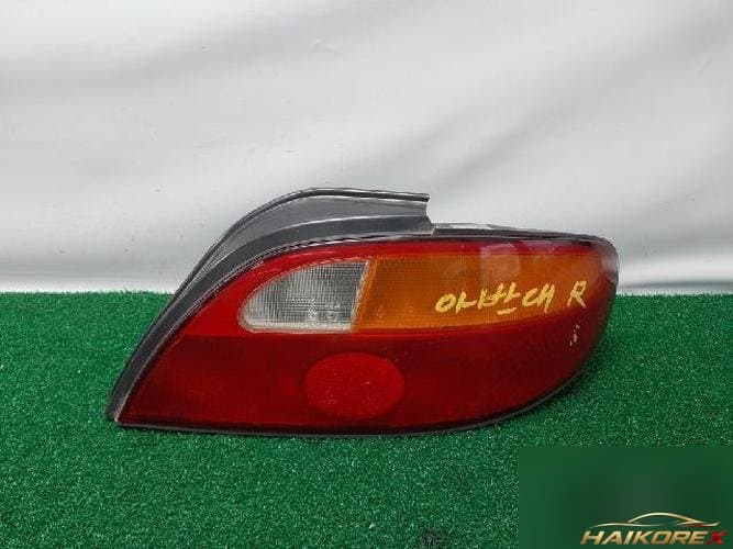 Hyundai Avante 1998 — фонарь задний комбинированный правый (5 контактов)
