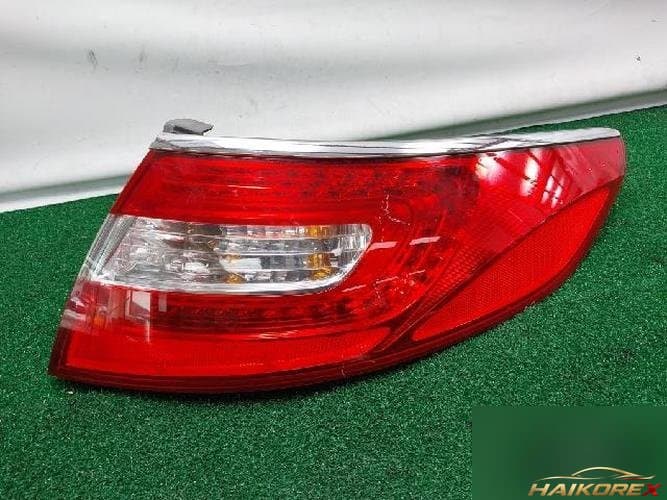 Hyundai Grandeur 2013 — задний комбинированный фонарь правый 92404-3V0 3
