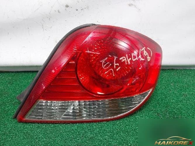 Hyundai Tuscani 2002 — комбинированный фонарь задний правый (пассажирский)