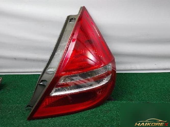 Hyundai i30 2009 — комбинированный фонарь задний правый (пассажирский) 924022L000